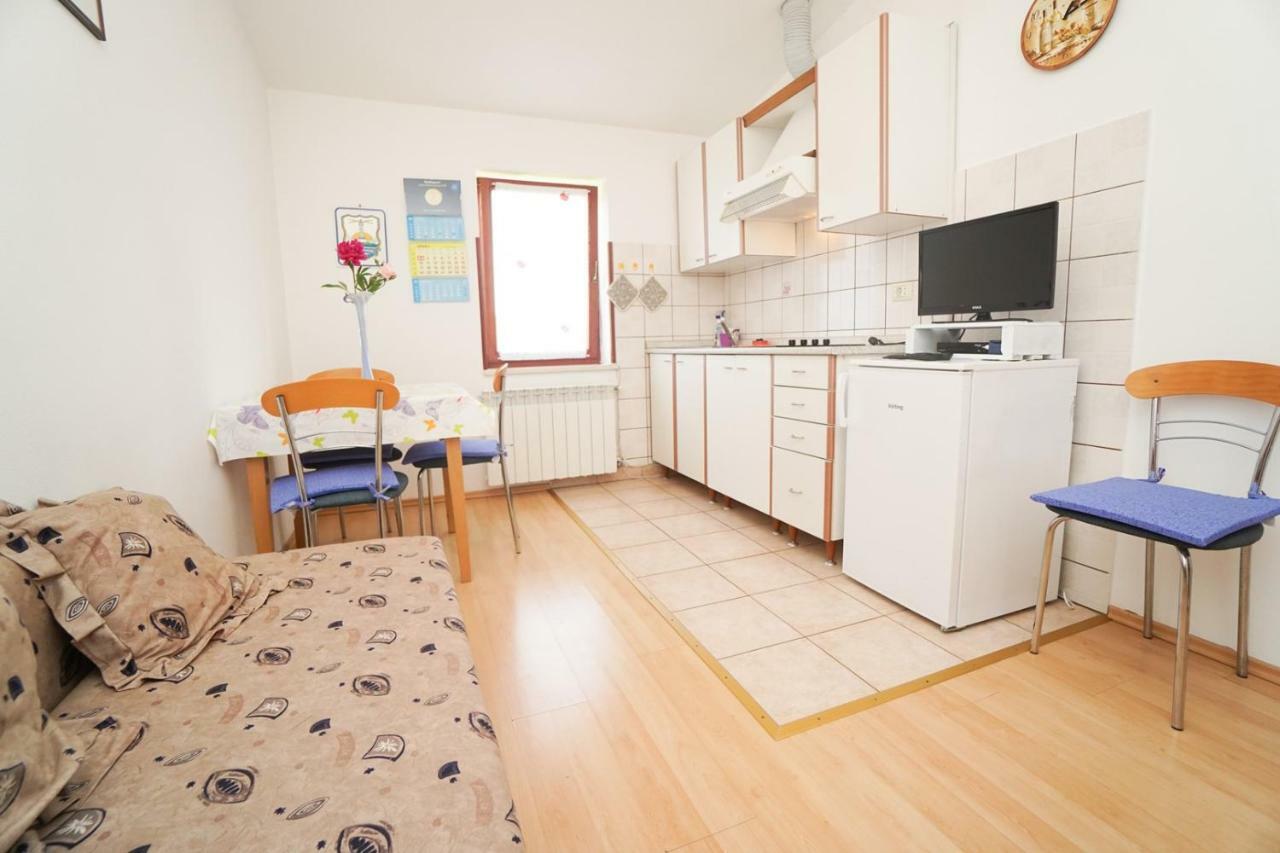 Apartment Sandra Умаг Екстер'єр фото