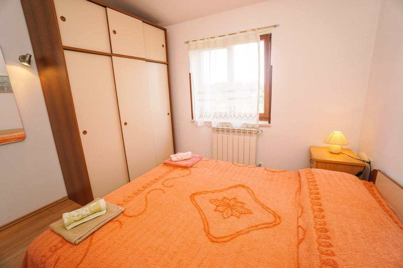 Apartment Sandra Умаг Екстер'єр фото