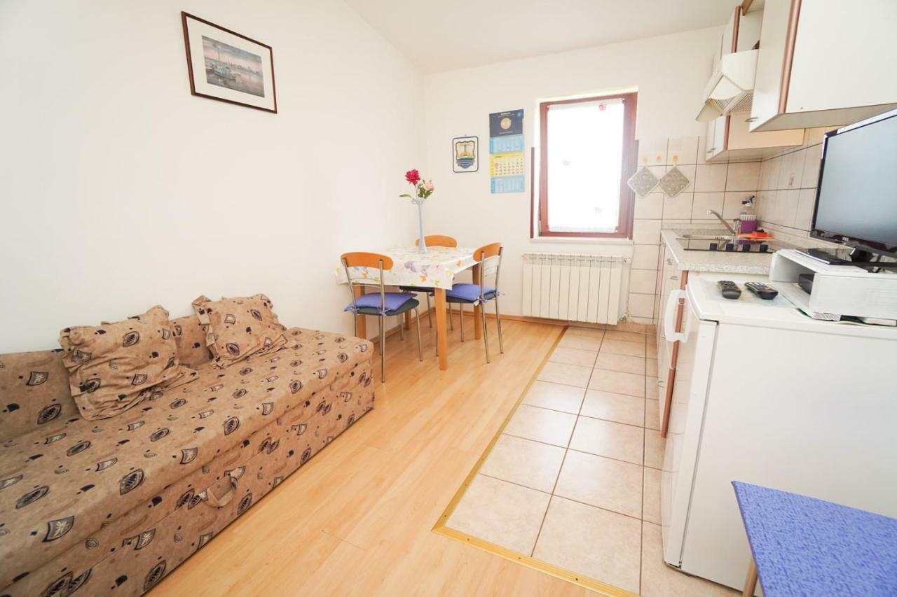 Apartment Sandra Умаг Екстер'єр фото