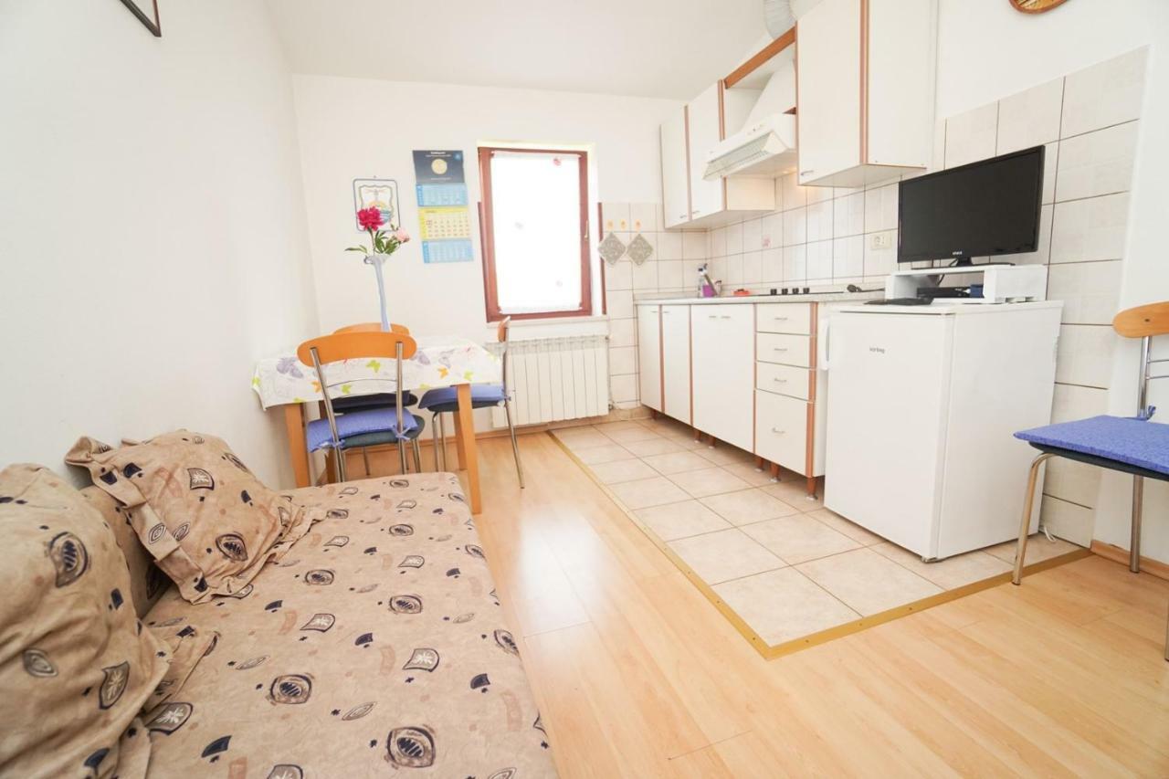 Apartment Sandra Умаг Екстер'єр фото